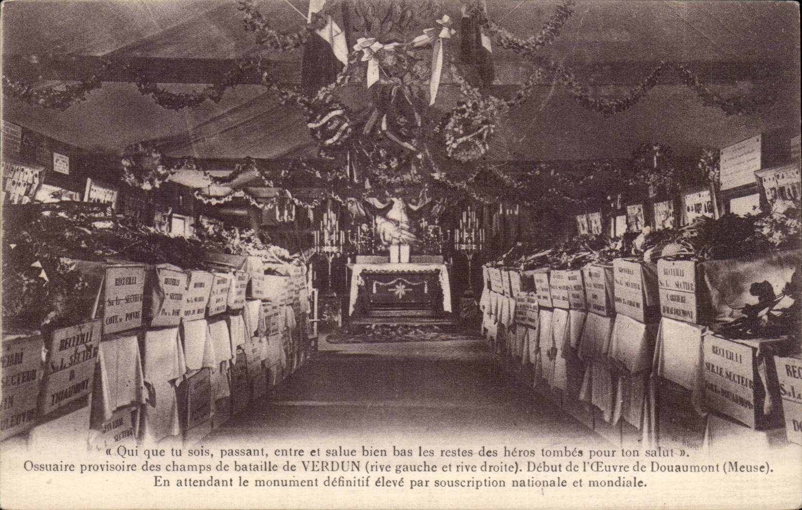 Verdun - Qui que tu sais passant entre et salue bien bas les restes des heros tombes pour ton salut - CPA 