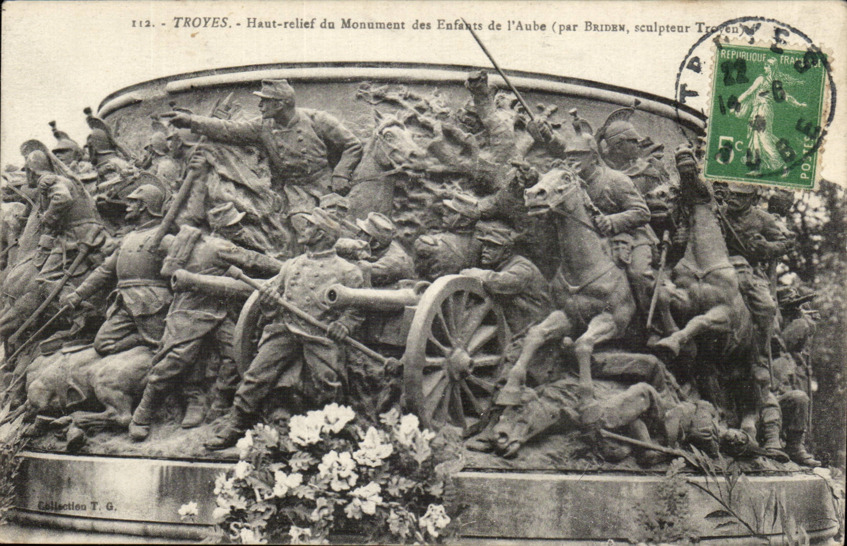 Troyes CPA Haut relief du Monument des enfants de l'Aube Vaincre ou mourir ! par Alfred Boucher