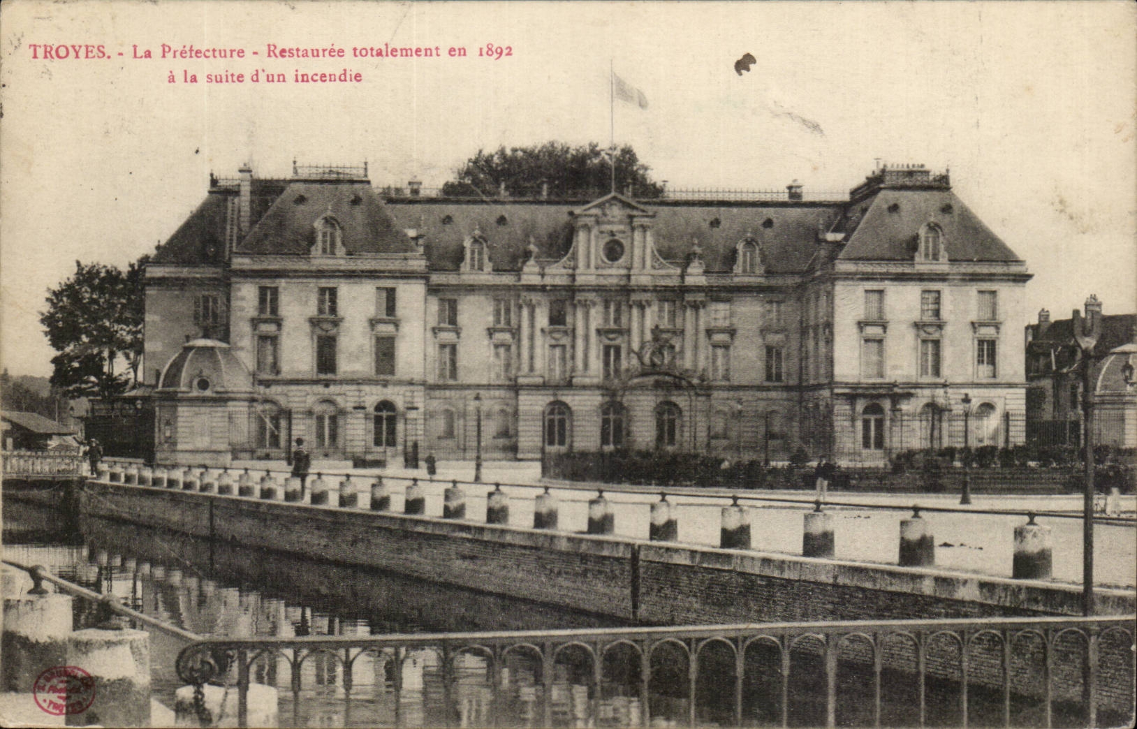 Troyes CPA La Prefecture Restauree totalement en 1892 a la suite d'un incendie