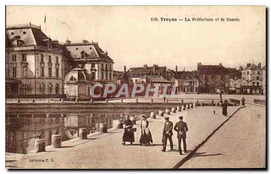 Troyes — La Préfecture et le Bassin — R. Mausse, édit. 31, r. Claude-Iuez, Troyes