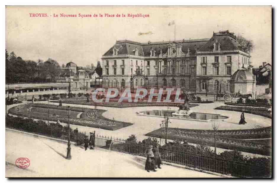 Troyes CPA Le nouveau square de la place de la Republique