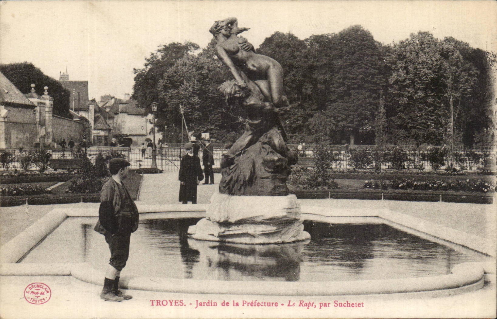 Troyes CPA Le rapt par Suchetet square de la Prefecture