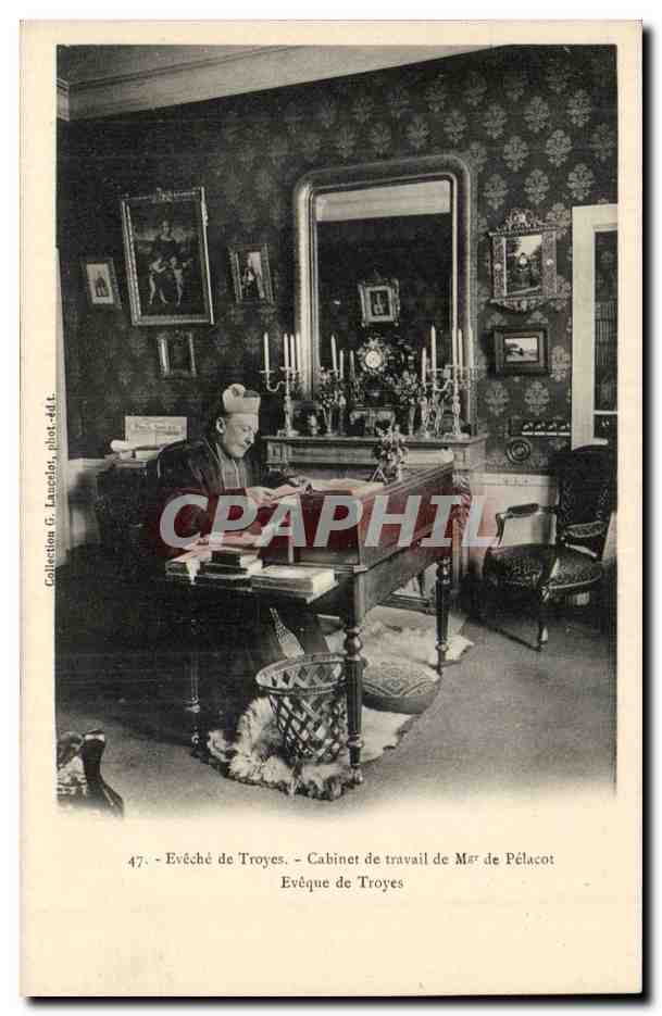 Évêché de Troyes — Cabinet de travail de Mgr de Pélacot — Éditeur G. Laucélot, n°47