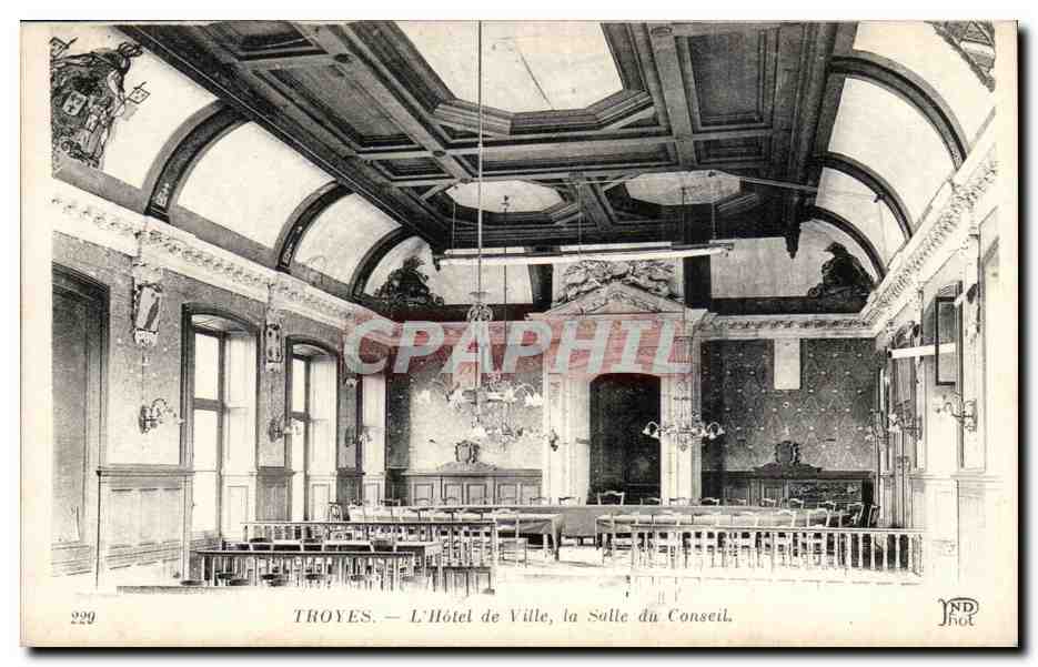 TRoyes CPA Hotel de ville SAlle du conseil
