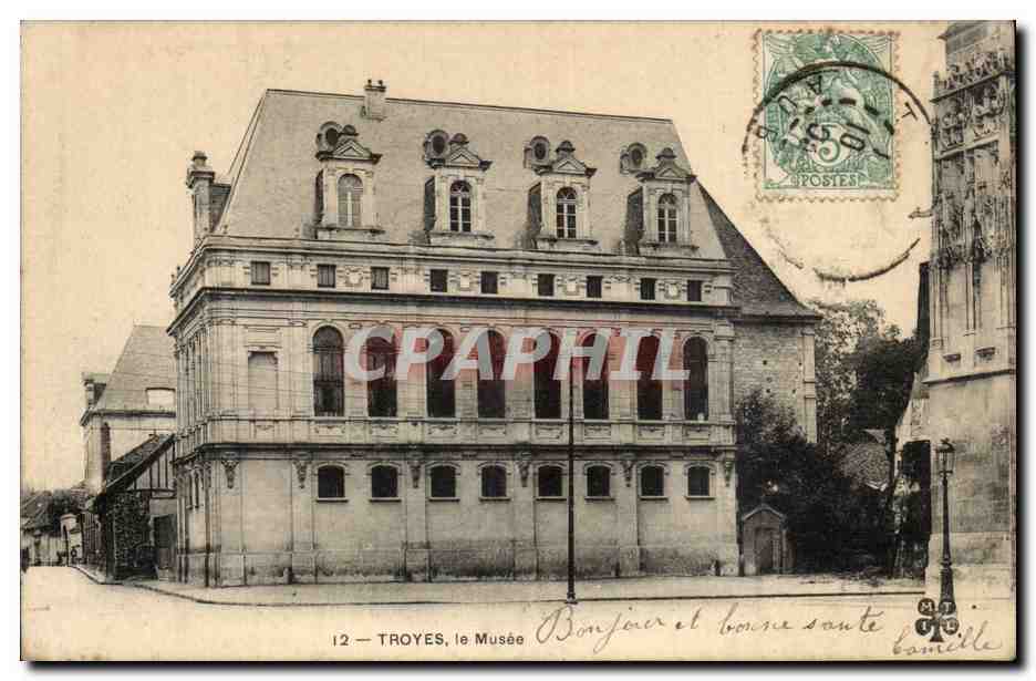 Troyes, le Musée — CPA n°12 — éditeur inconnu
