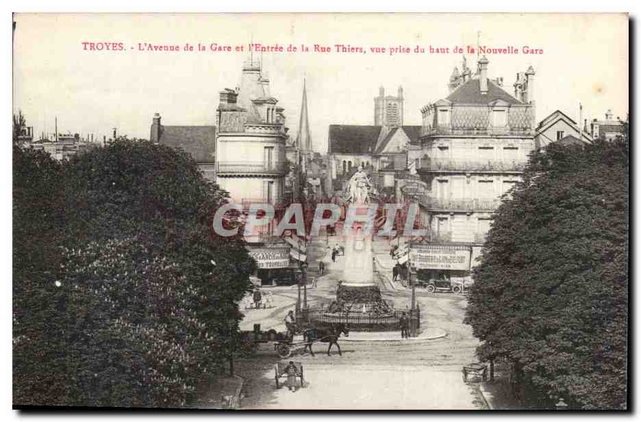 TRoyes CPA L'avenue de la gare et l'entree de la rue Thiers vue prise du haut de la nouvelle gare