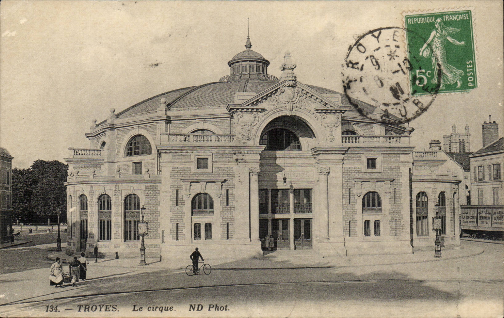 Troyes — Le cirque — ND Phot. n°134