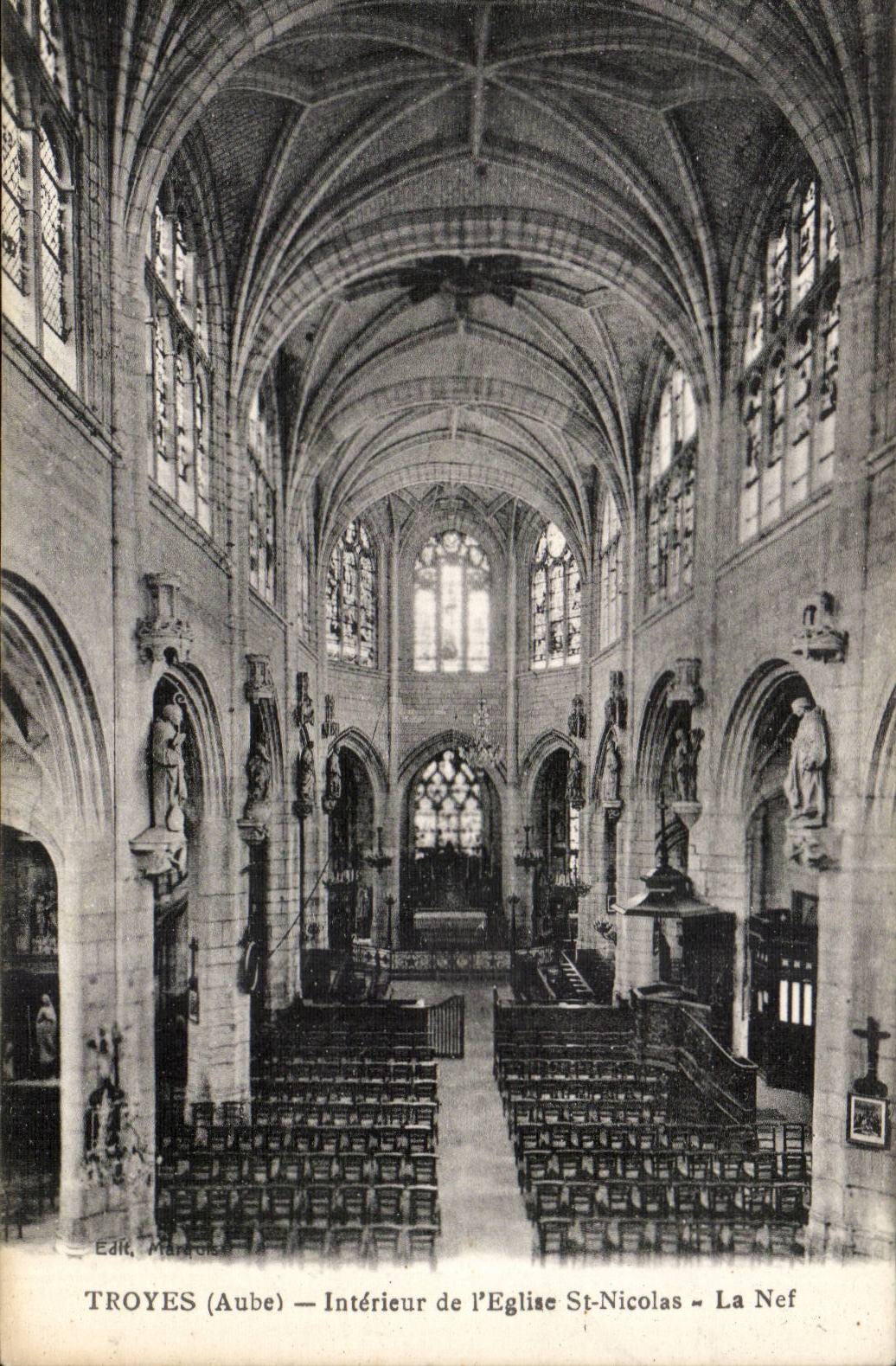 Troyes (Aube) — Intérieur de l'Église St-Nicolas — La Nef — Édit. Marrois