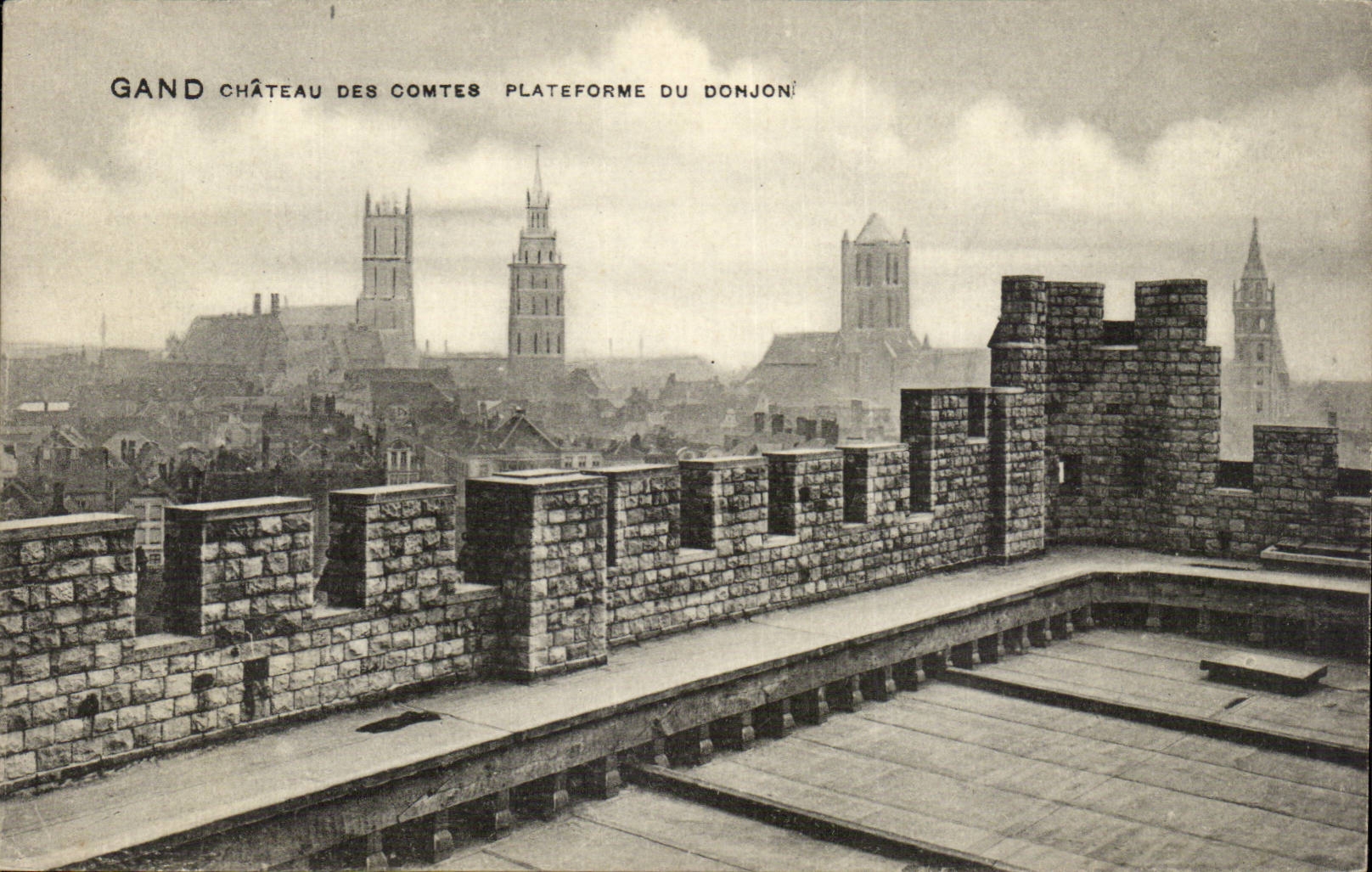 Belgie Belgique CPA Gand Chateau des Comtes Plateforme du donjon + pub Billets du Mont de Pietie