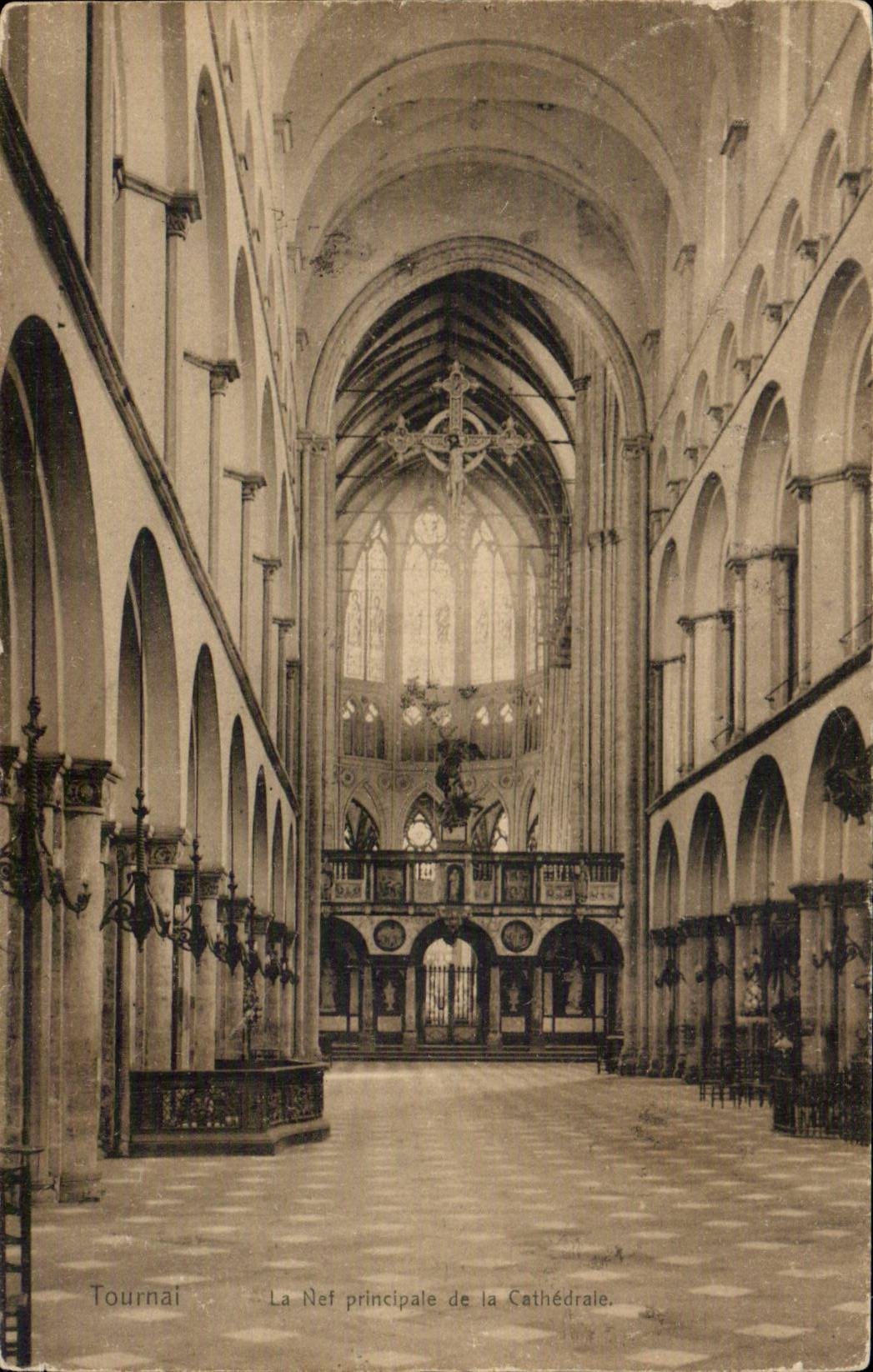 Tournai — La Nef principale de la Cathédrale — Nela Pruckelée, Série No. 9