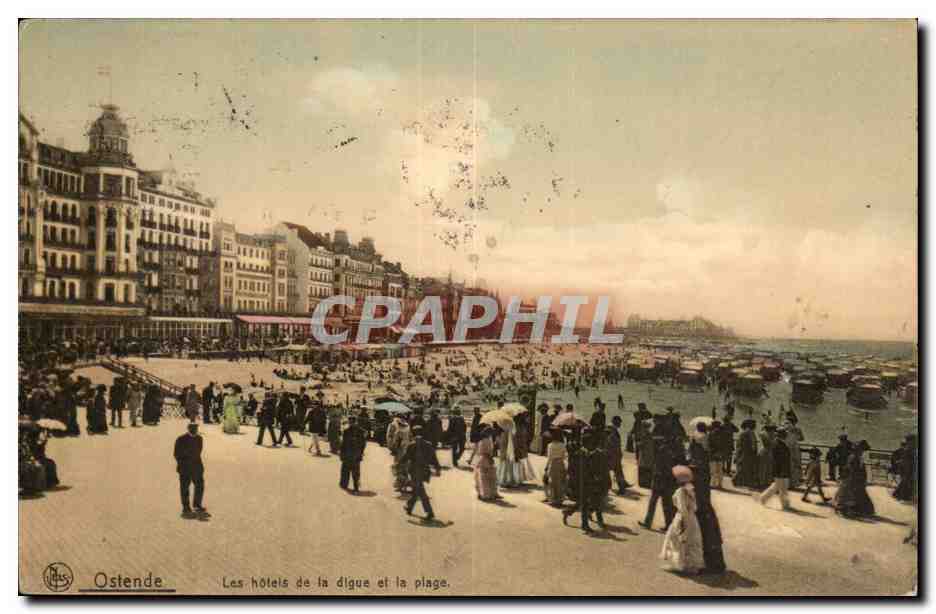 CPA Belgique Ostende Les hotels de la digue et la plage