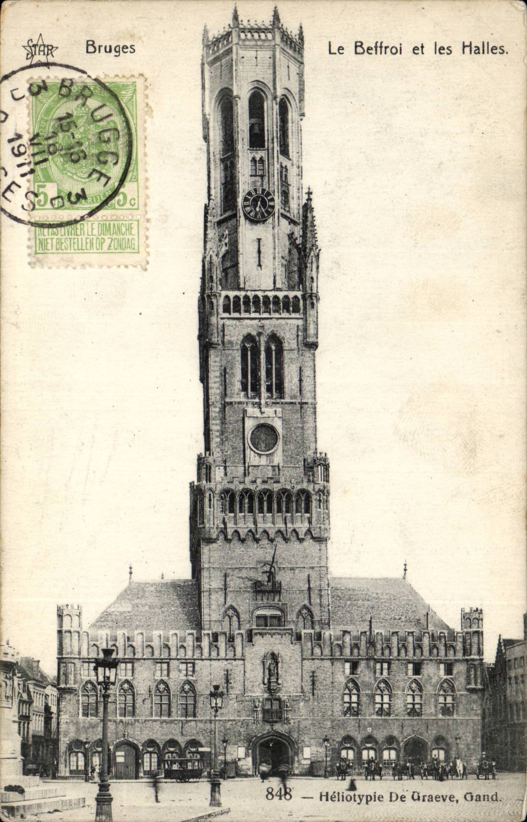 CPA Belgique Bruges Le beffroi et les halles