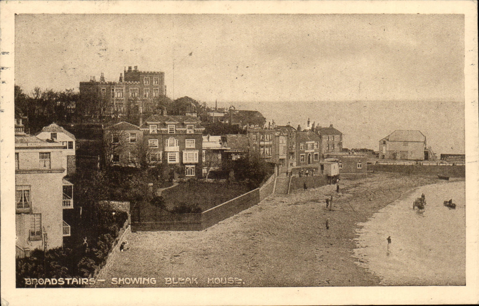 Grande Bretagne Great BRitain CPA Broadstairs Showing bleak house