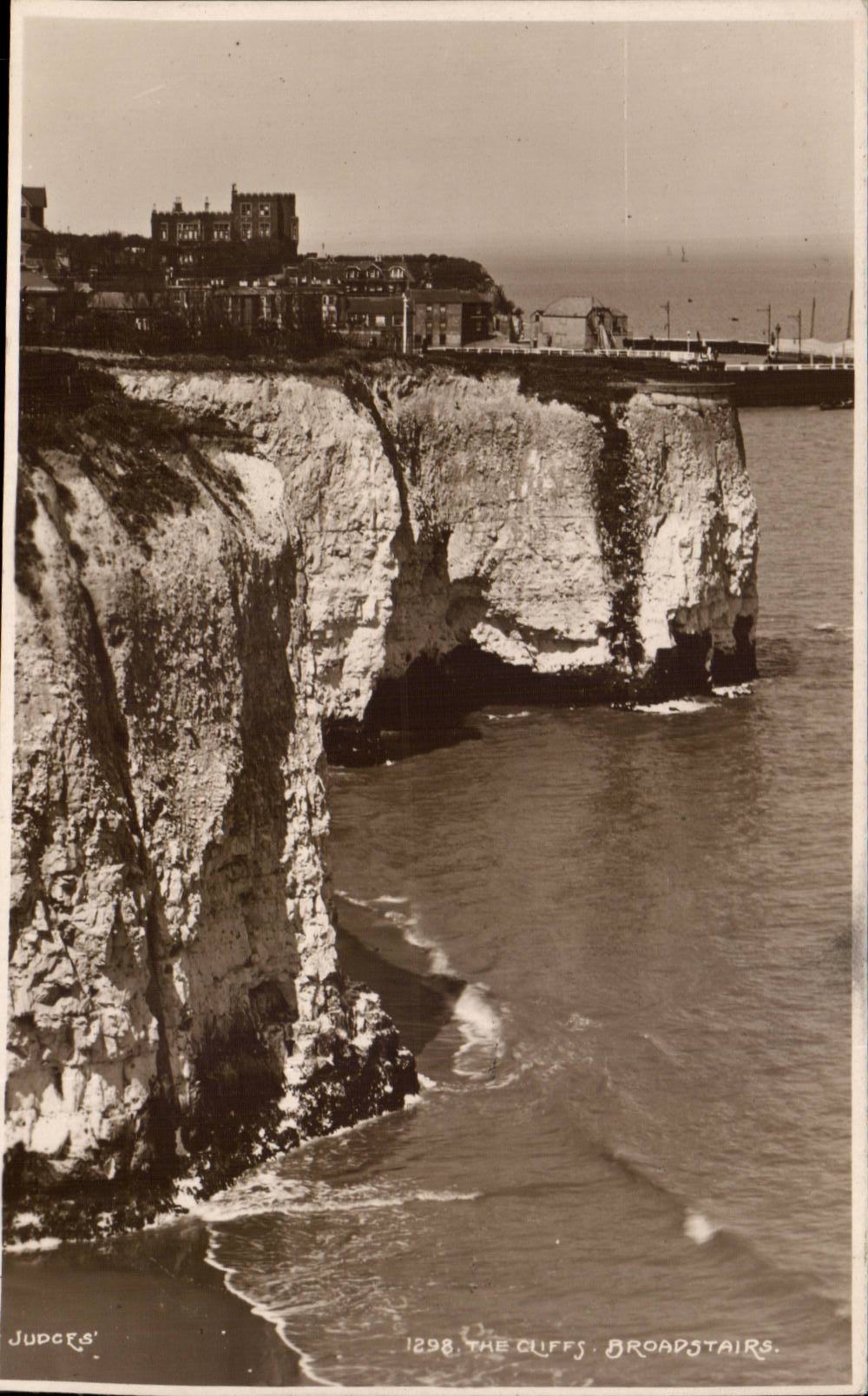 Grande Bretagne Great britain CPA Broadstairs The Cliffs Judges