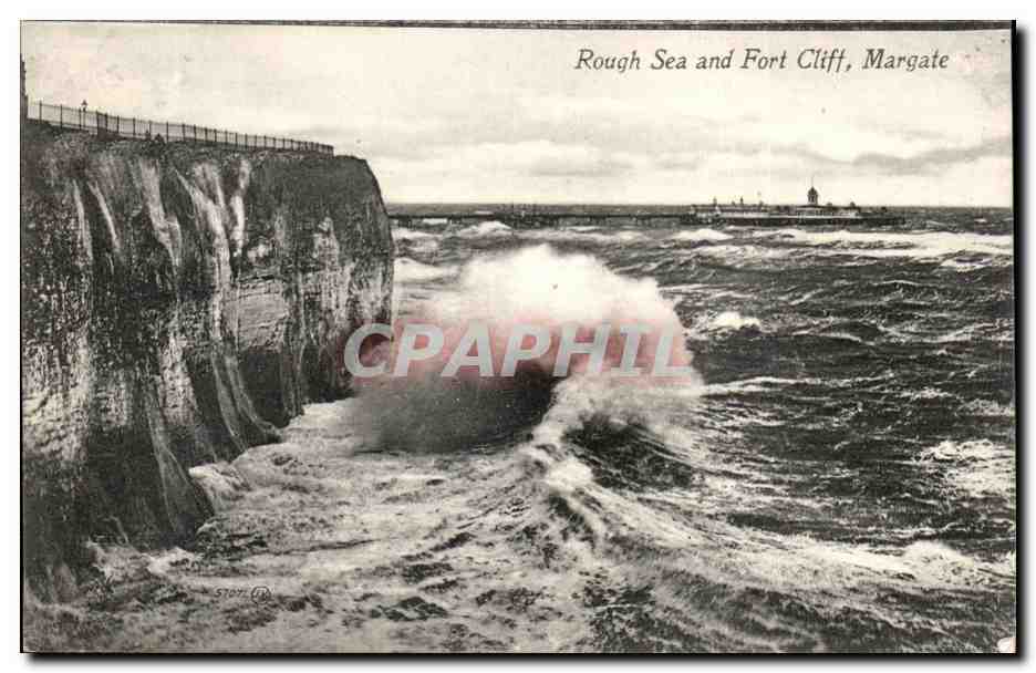 Grande Bretagne Great britain CPA Rough sea and Fort Cliff Margate