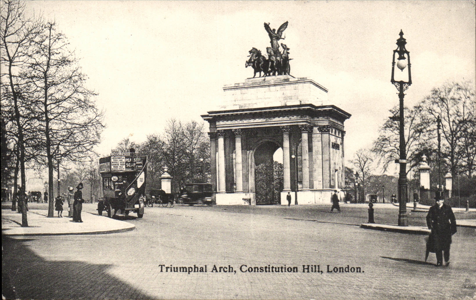 Grande Bretagne Great Britain CPA London TRiumphal arch continental hill