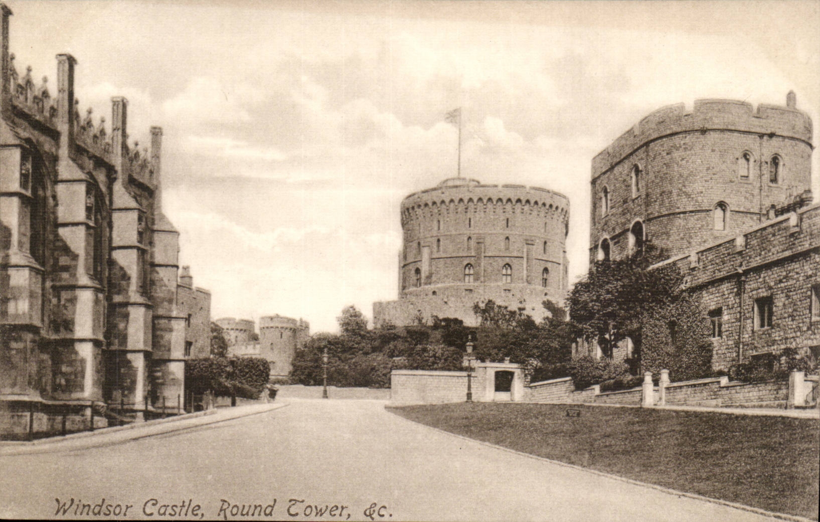 Grande Bretagne Great Britain CPA Windsor castle round tower