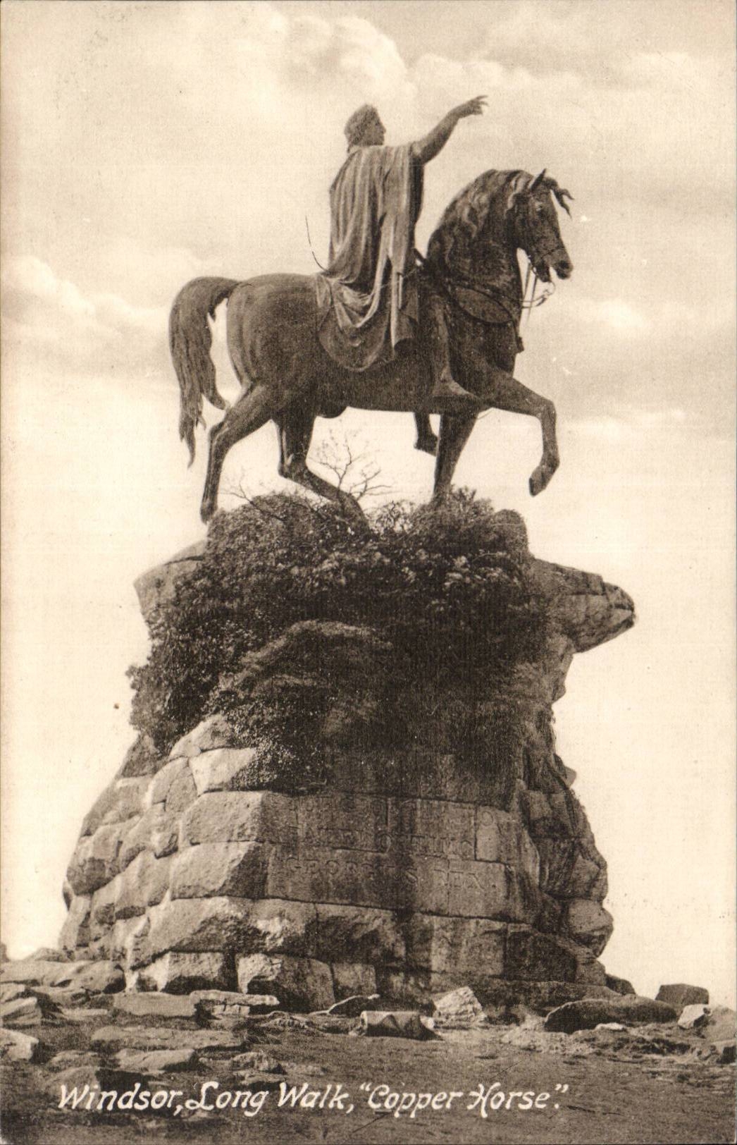 Grande Bretagne Great Britain CPA Windsor Long walk Copper horse
