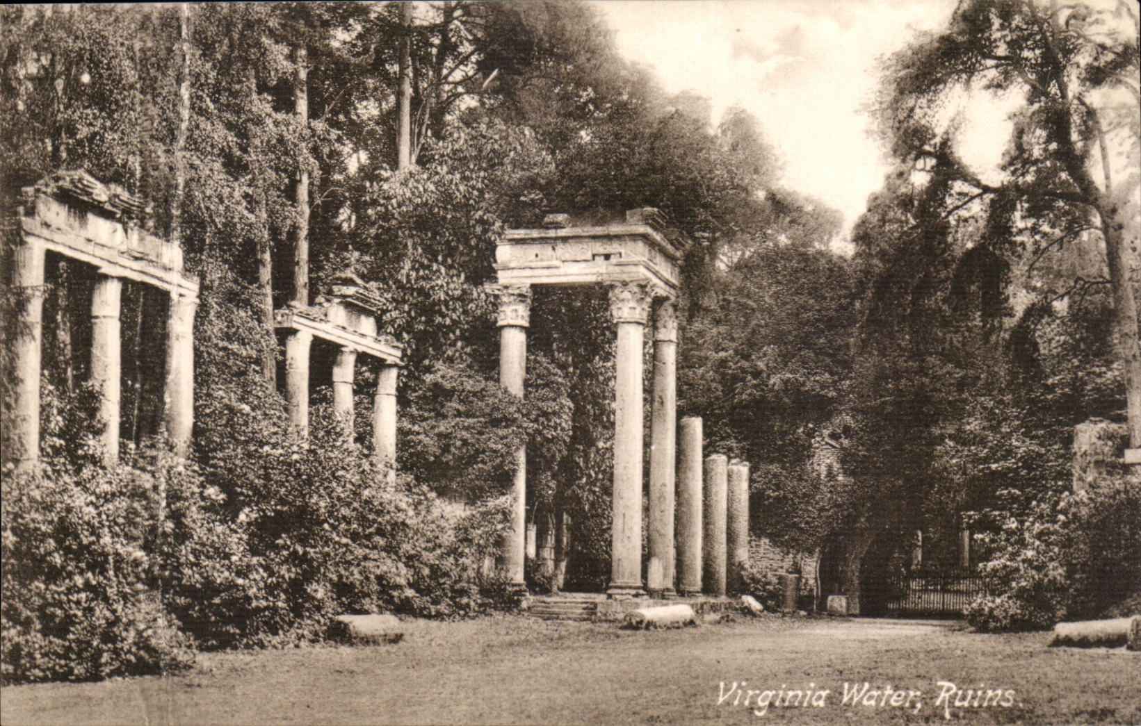 Grande Bretagne Great Britain CPA Virginia water Ruins