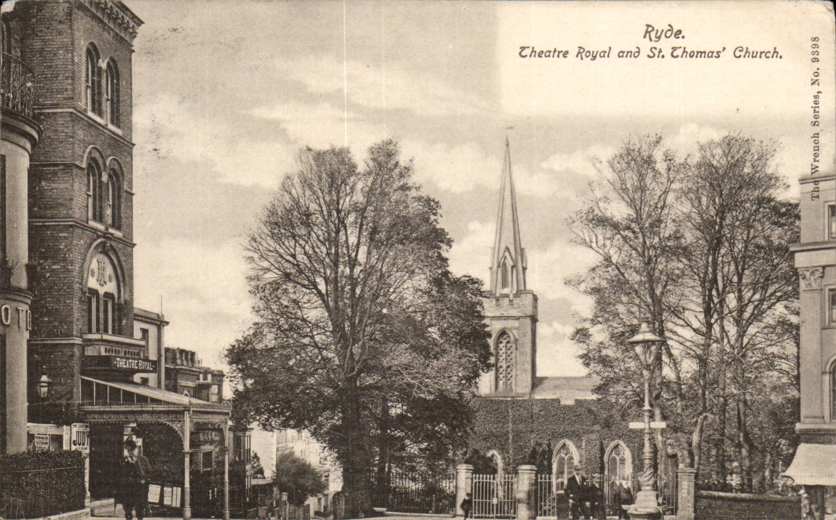 Grande Bretagne Great BRitain Ryde CPA Theatre Royal and St Thomas church