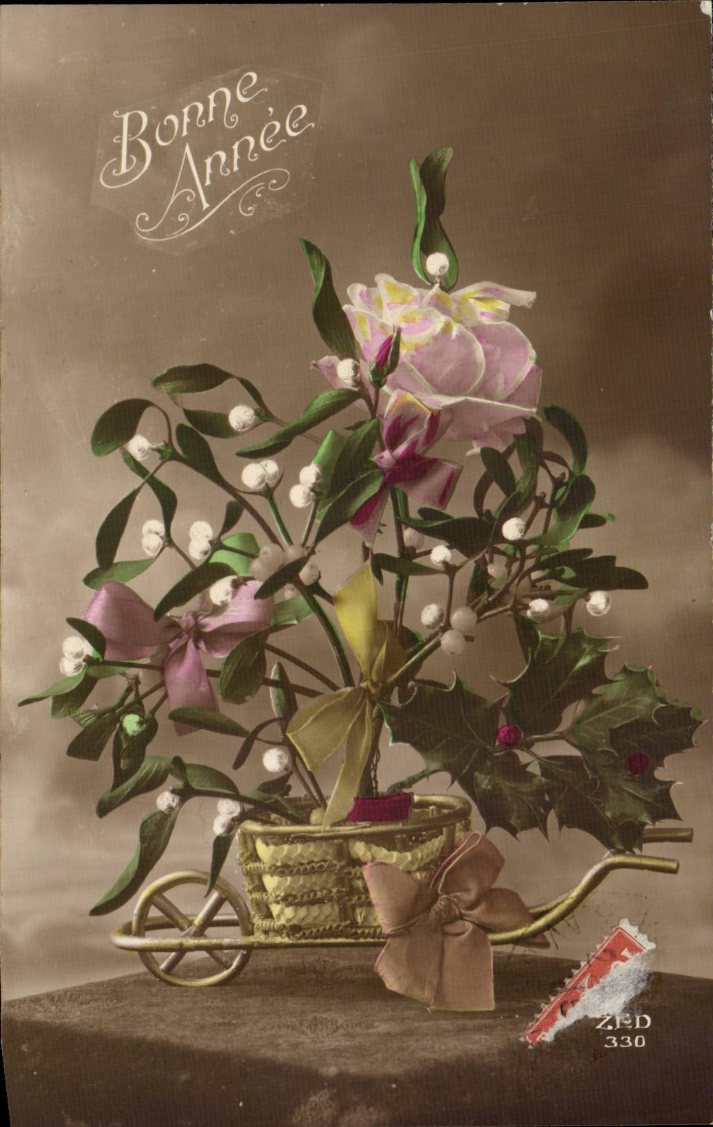 Fantaisie - Fete - Bonne Annee - Fleurs - Holly in a wheelbarrow - CPA 
