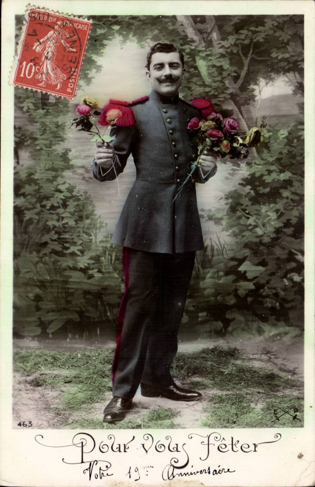 Soldat en uniforme — avec roses — éditeur E.P. n°463