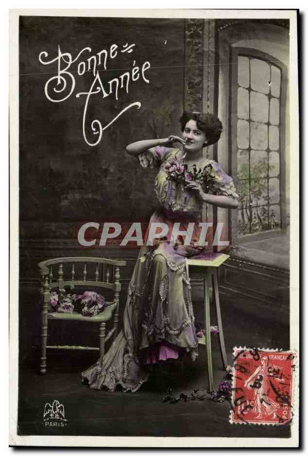 Femme en robe fleurie — Bonne Année — éditeur Paris