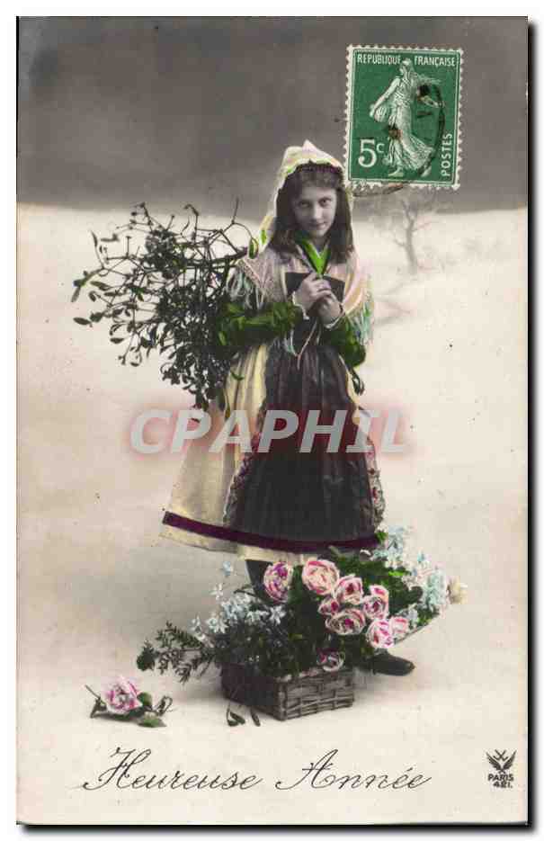 Mädchen im traditionellen Kleid — mit Ebereschenzweig und Rosenkorb — Paris, Verlag Paris 421