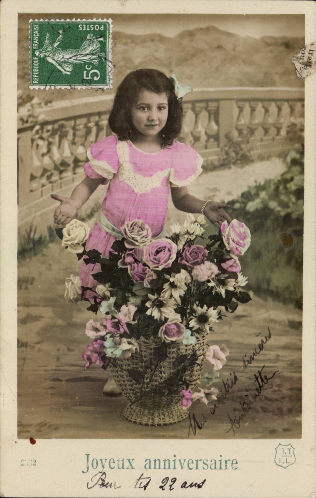 Fantaisie - Enfant - Darling child in oink dress - Joyeux Anniversaire - CPA 