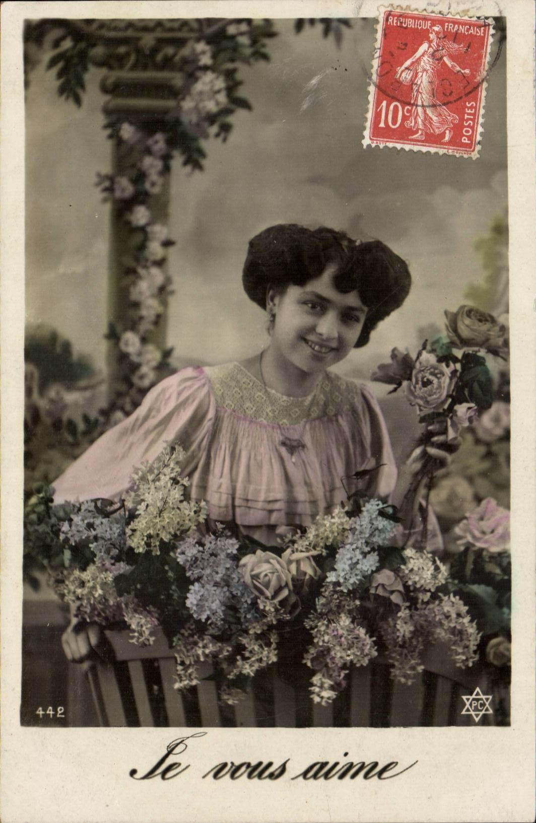 Je vous aime — jeune femme avec bouquet — éditeur PC 442