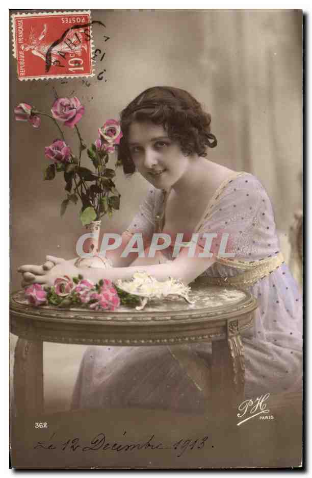 Jeune femme avec roses — P.H. Paris n°362 — datée 1913