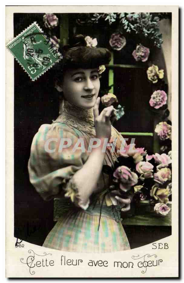 Femme avec bouquet de fleurs — 'Cette fleur avec mon cœur' — SEB n° 562