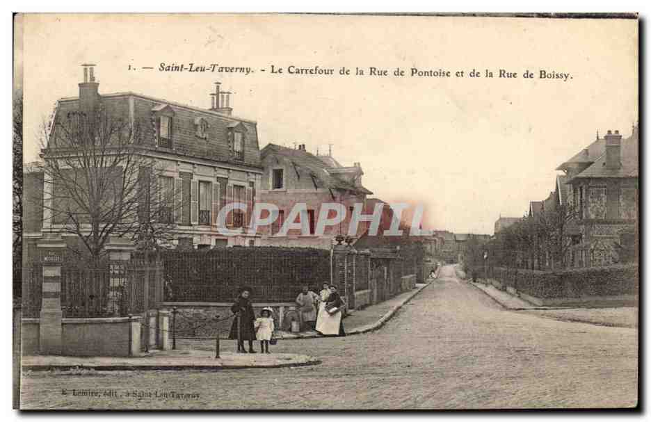 Saint Leu Taverny CPA Le carrefour de la rue de Pontoise et de la rue de Boissy