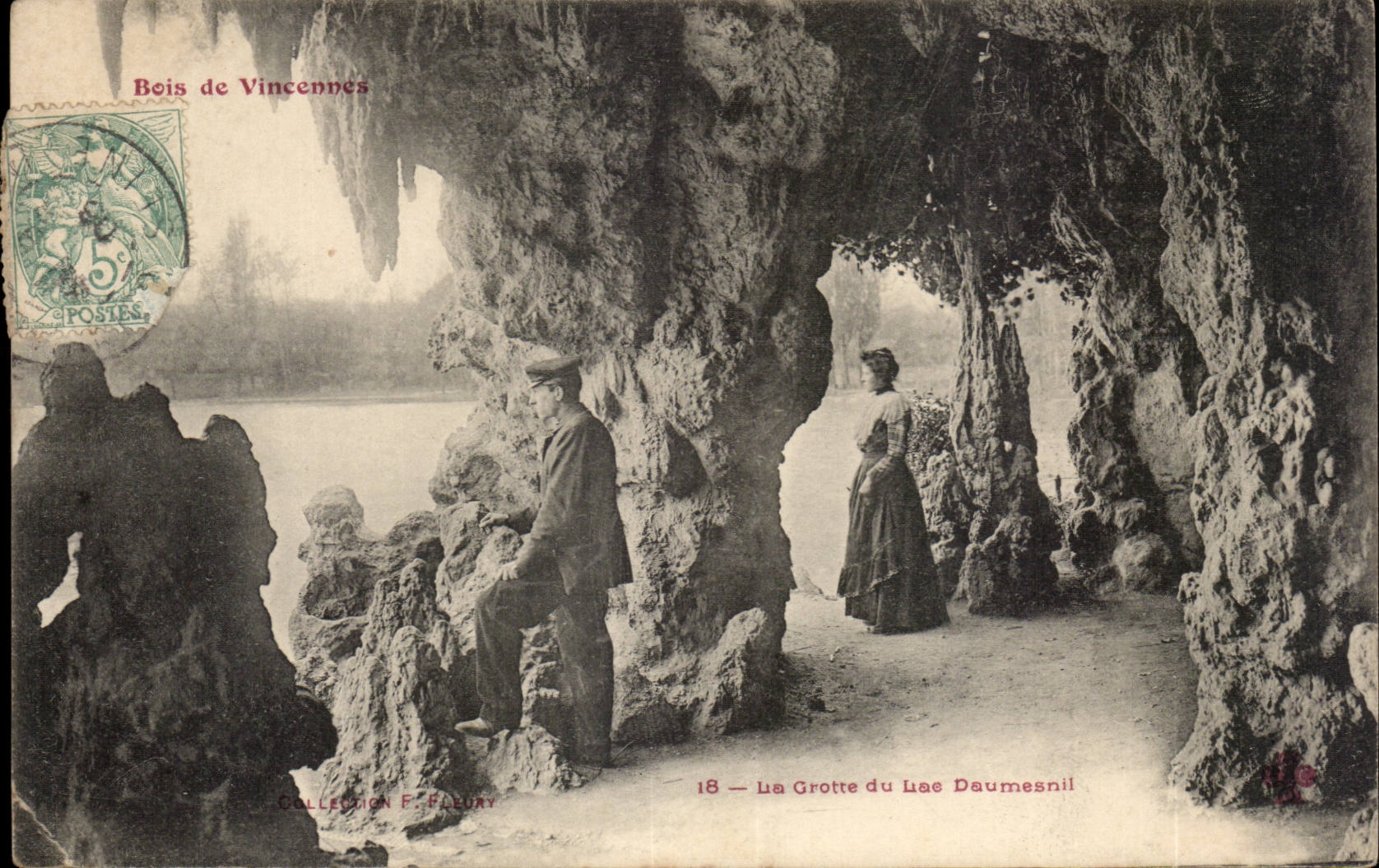 Bois de Vincennes CPA La grotte du lac Daumesnil