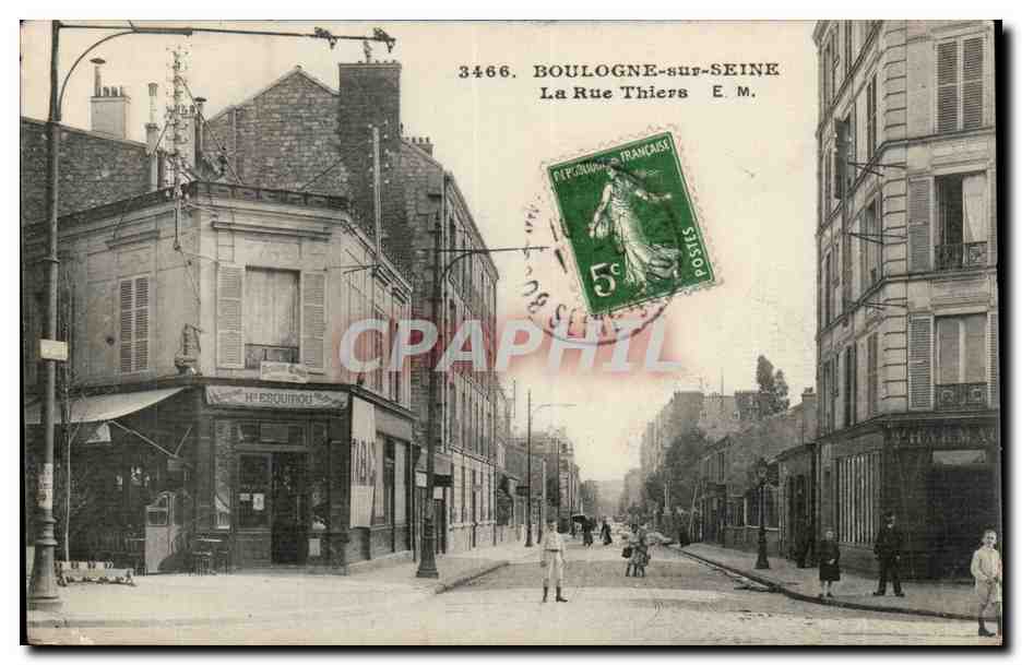 Boulogne sur SEine CPA La rue Thiers