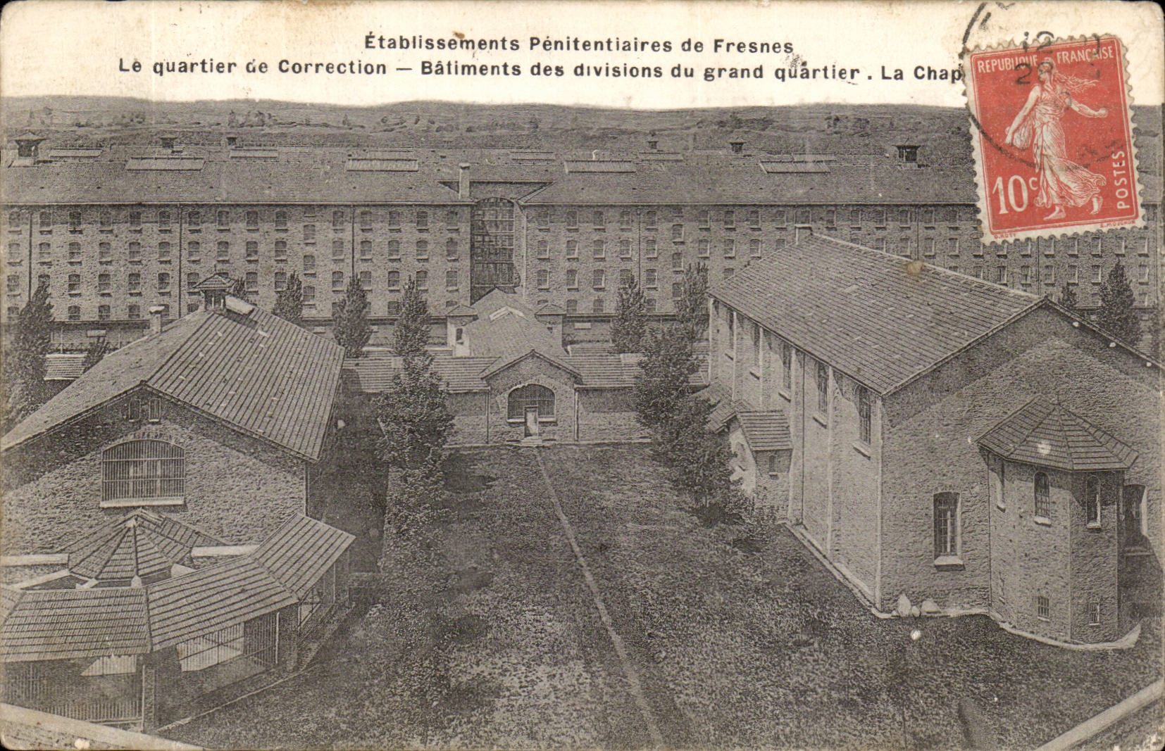 CPA Etablissements penitentiares de Fresnes Quartier de correction Batiments des divisions du grand quartier (prison ja