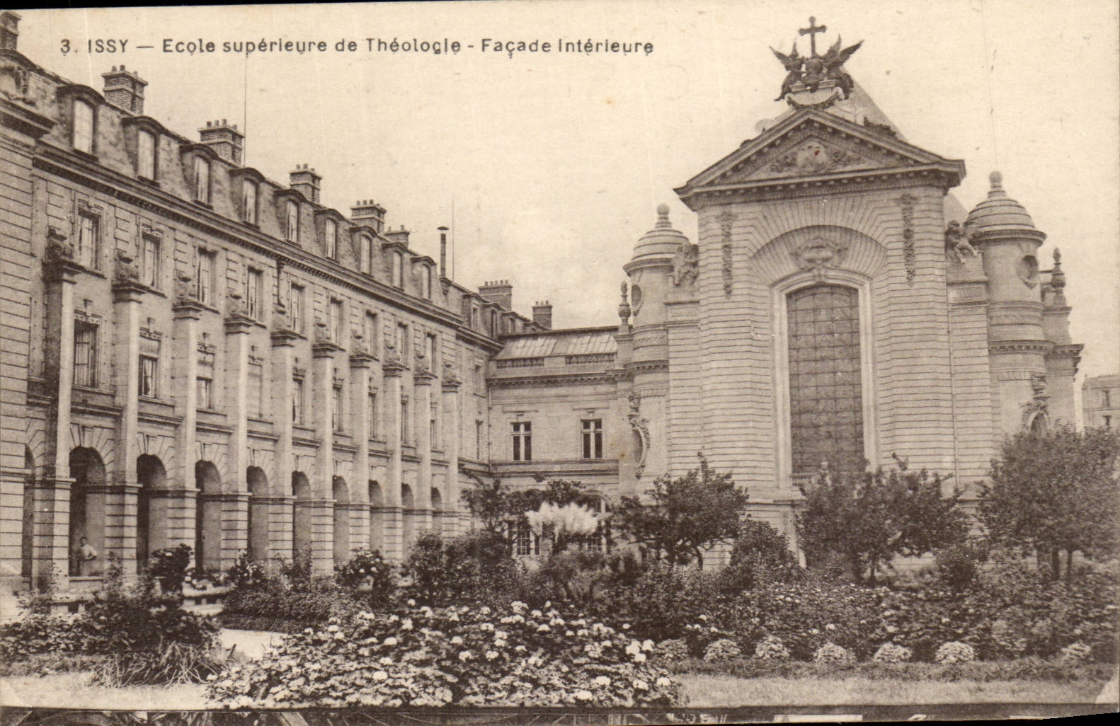 Issy les Moulineaux CPA Ecole superieure de Theologie Facade interieure