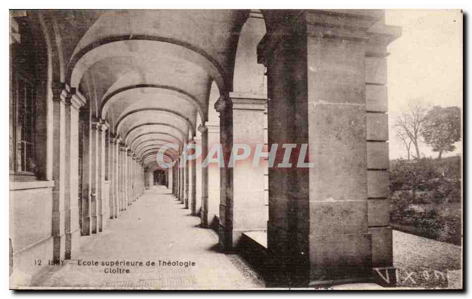 Issy les Moulineaux CPA Ecole superieure de theologie CLoitre