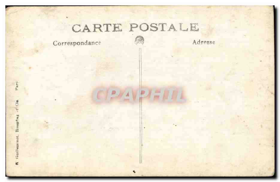 Soldat et femme avec brassard de la Croix-Rouge — Éditeur : F. GUILLEMINOT, Paris — Reverso