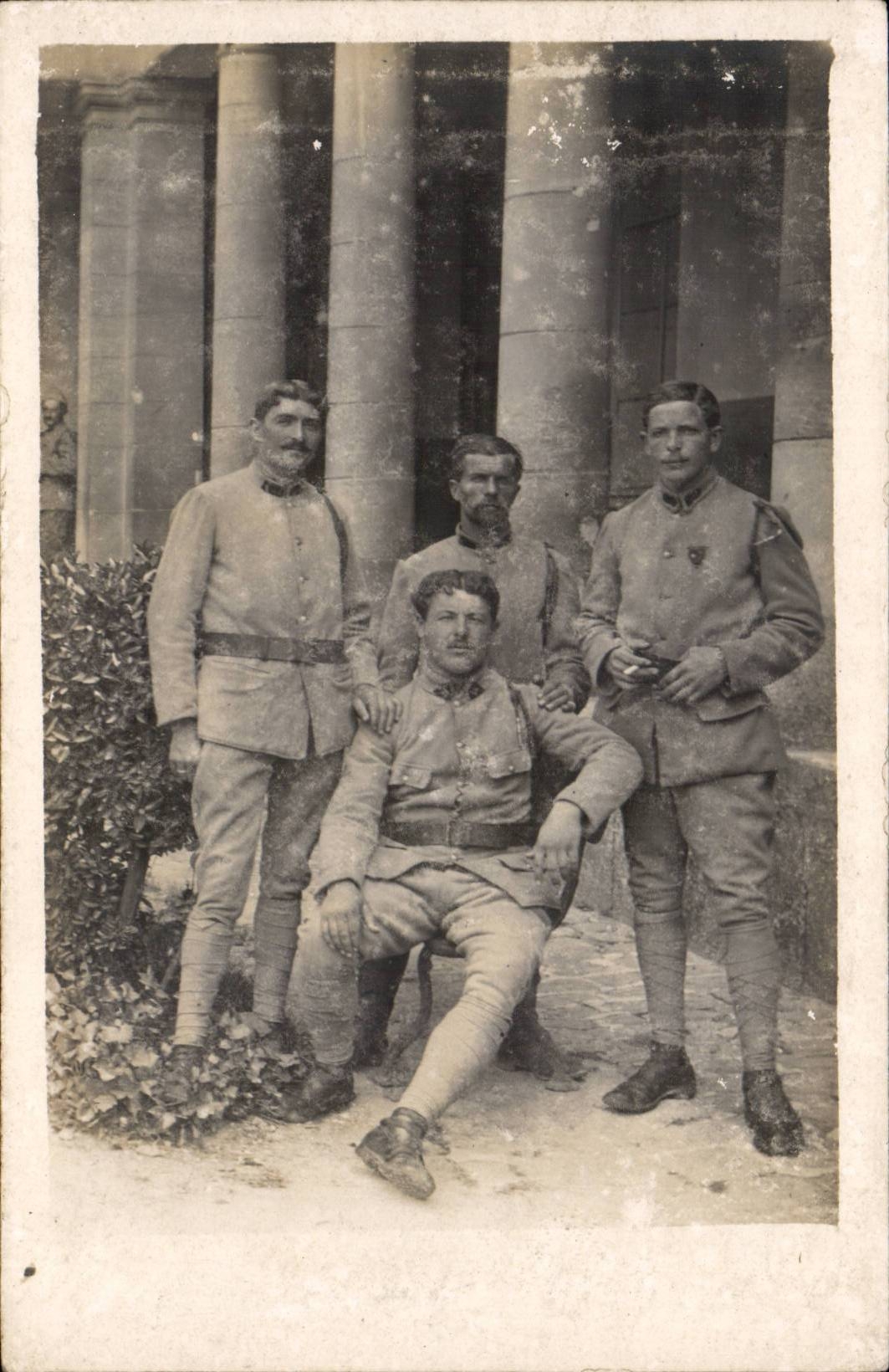 CARTE PHOTO Soldats militaria
