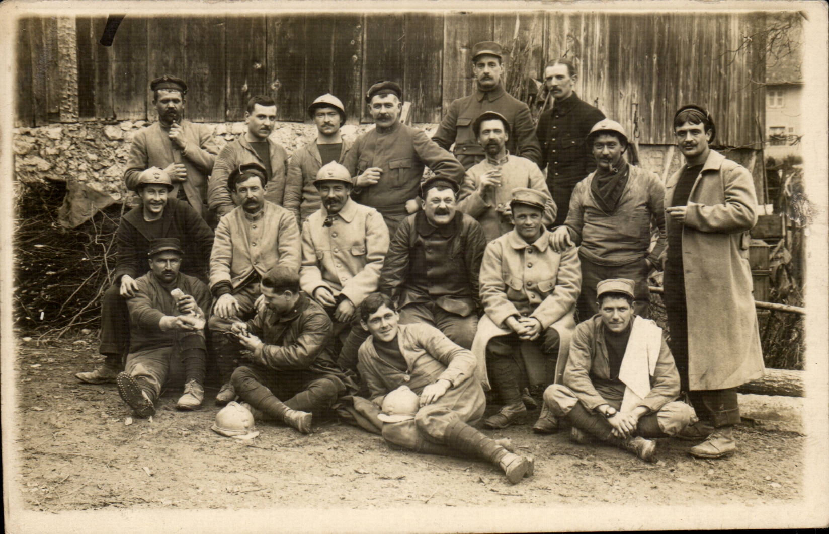 Gruppe von Bergleuten — Frankreich — Ansichtskarte vom 31. Januar 1916