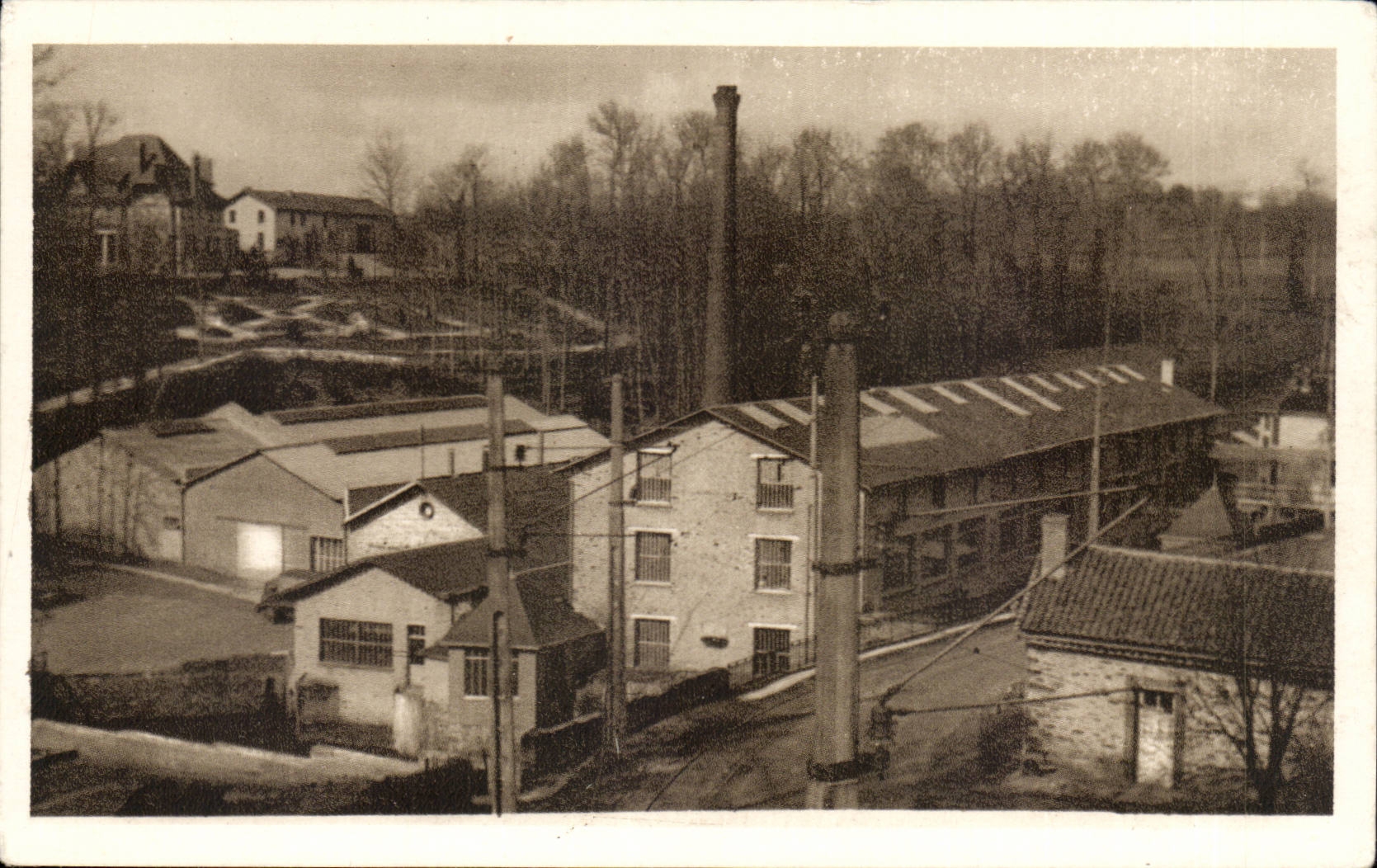 Fabrik LA MONNEVIE — Südseite — Spinnerei und Strickerei
