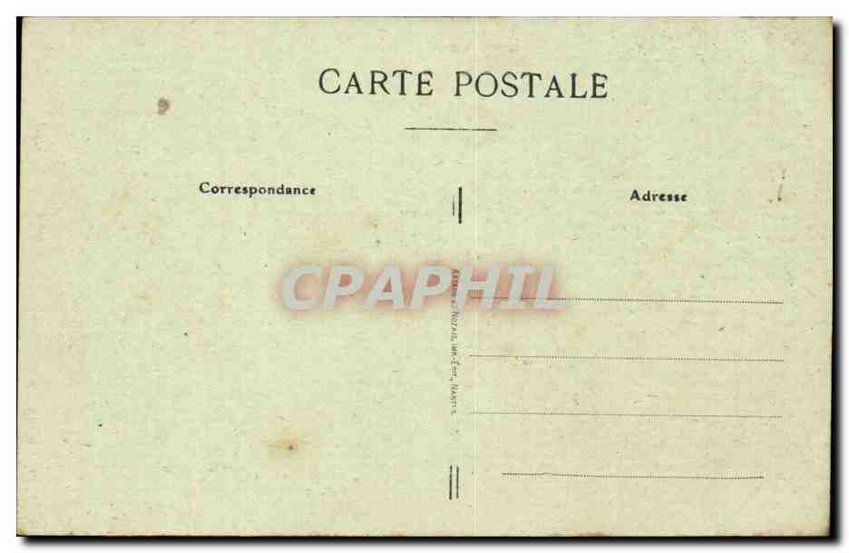 Quimperle CPA Au premier plan la place Nationale et vue generale de la ville — Rückseite