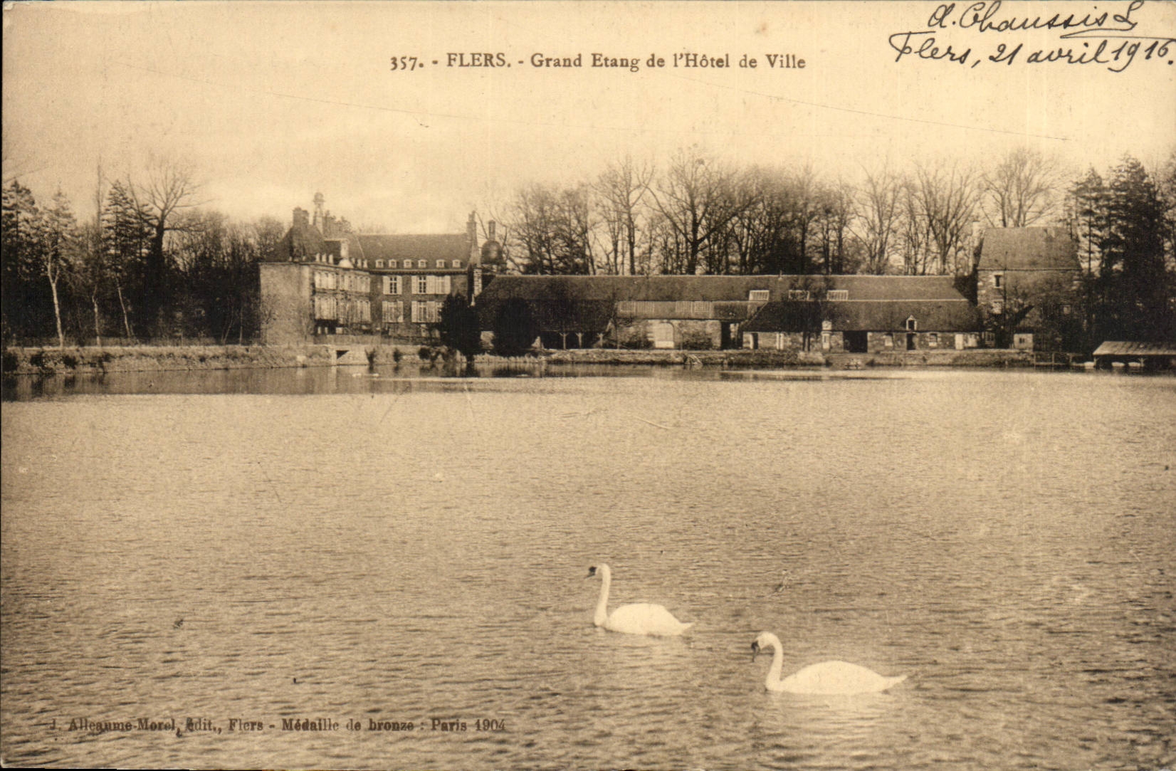 Flers - Grand Etang de l'Hotl de Vile - cygnes - swan - CPA 