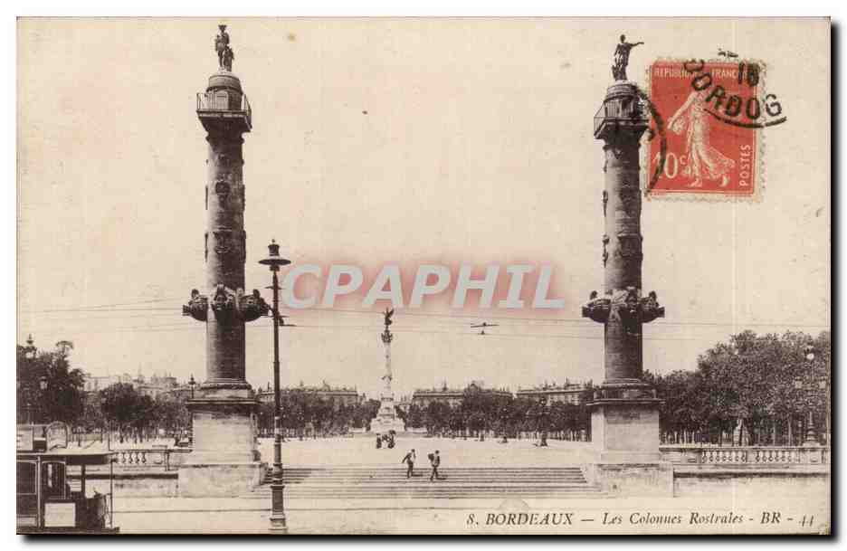 Bordeaux - Les Colonnes Rostrales - CPA 