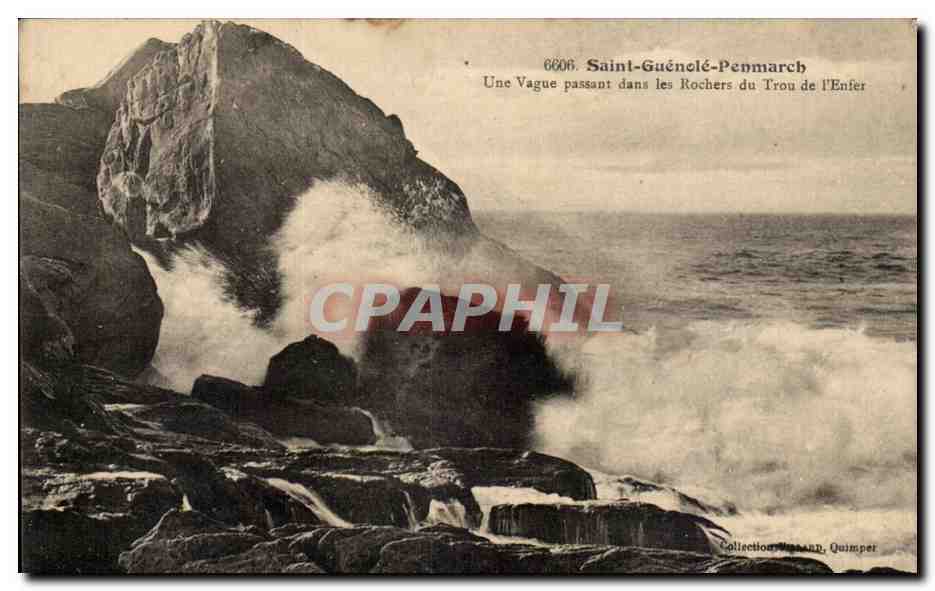 Saint-Guénolé-Penmarch — Une Vague passant dans les Rochers du Trou de l'Enfer — Collection Vassant, Quimper, n°6606