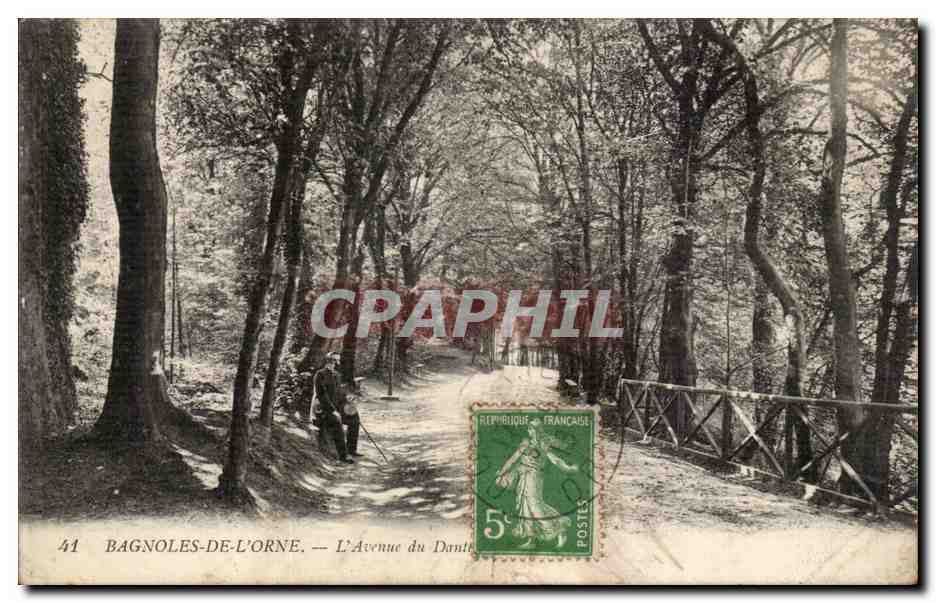 Bagnoles de l'Orne - L'Avenue - CPA 