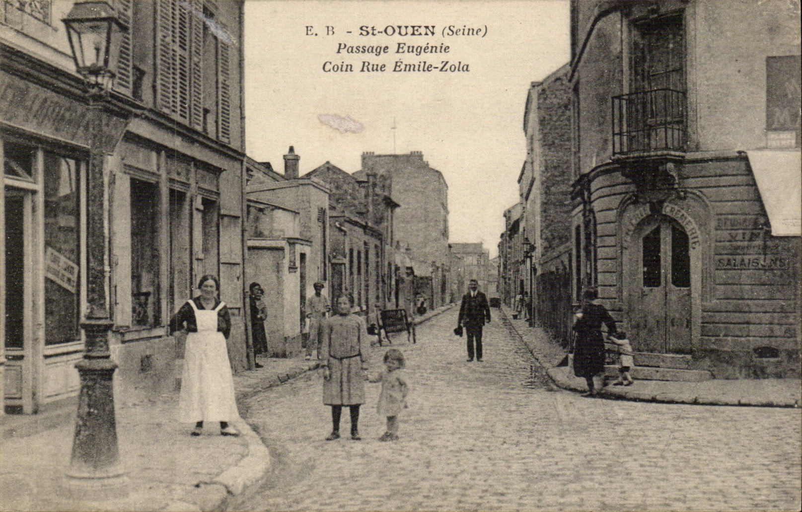 Saint Ouen CPA Passage Eugenie Coin Rue Emile Zola