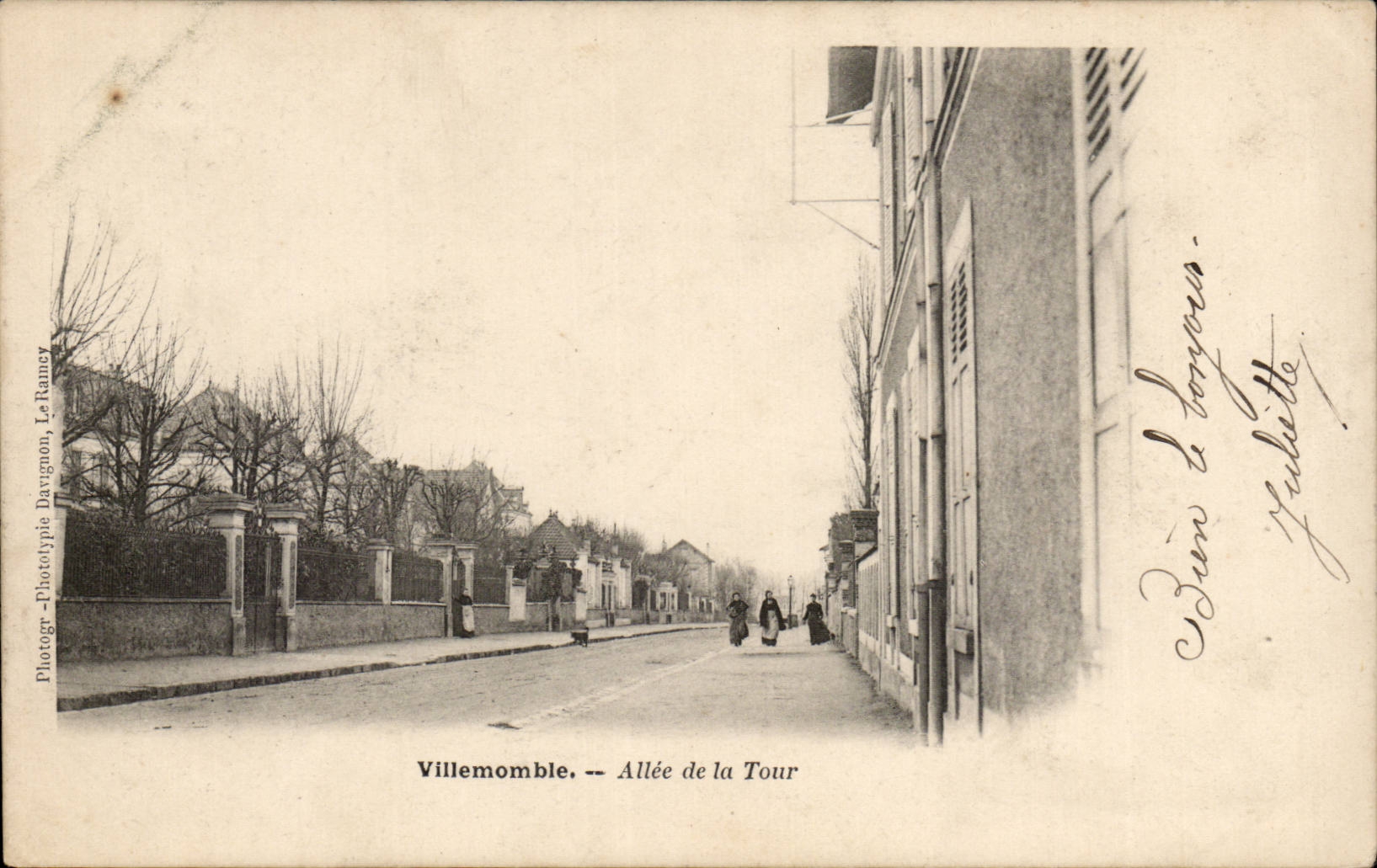 Villemonble CPA Allee de la tour