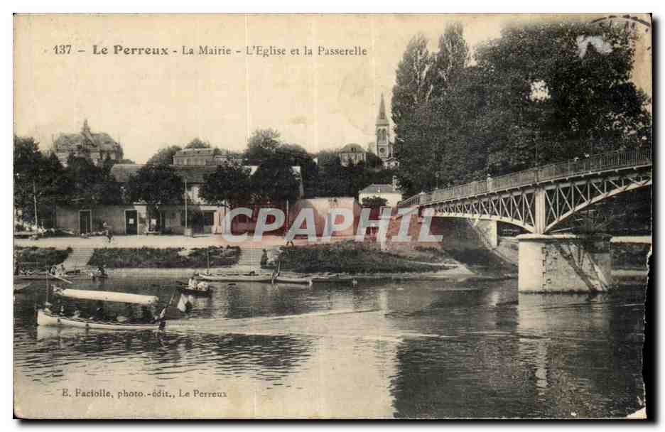 Le Perreux CPA L'eglise et la passerelle